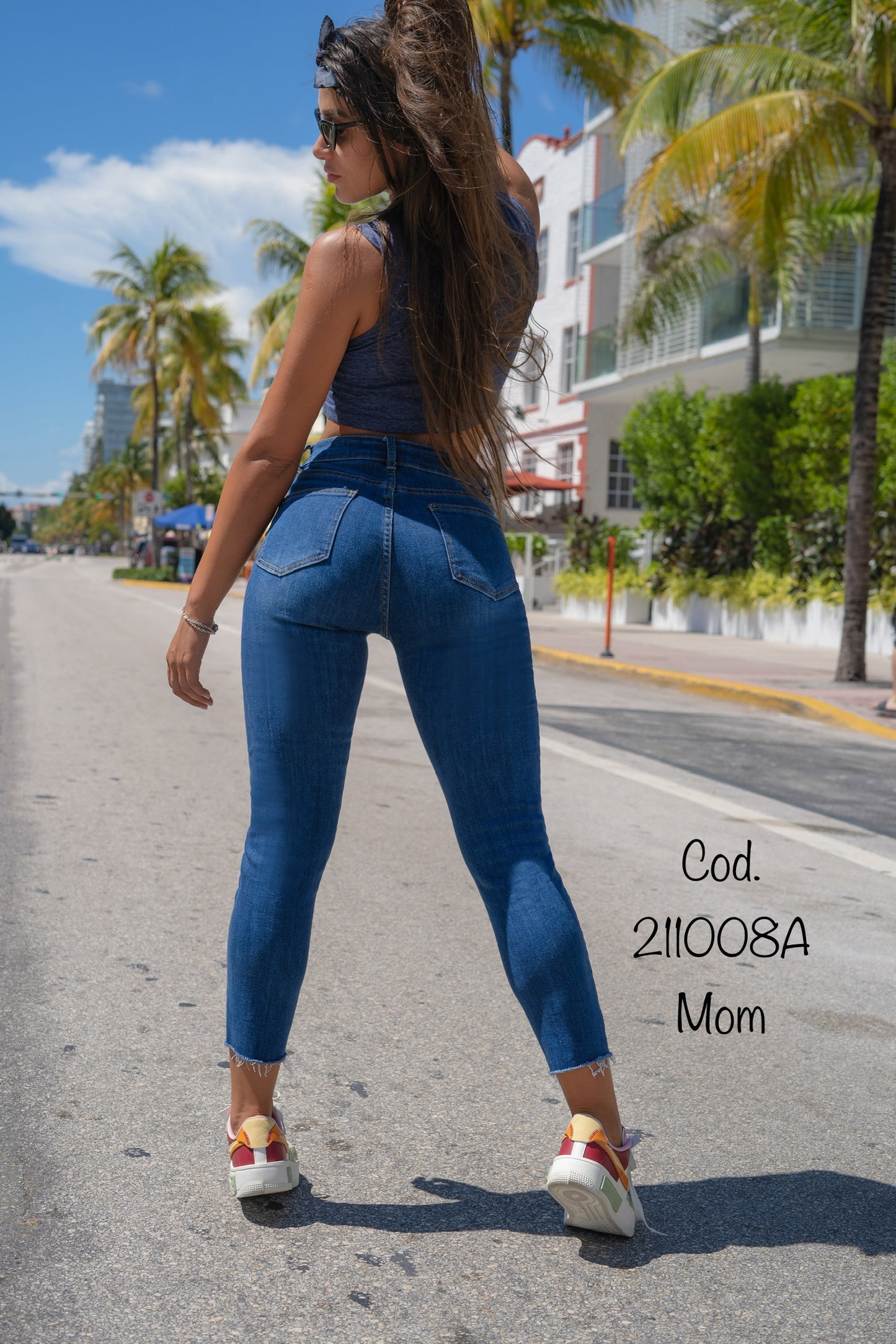 211008A MOM